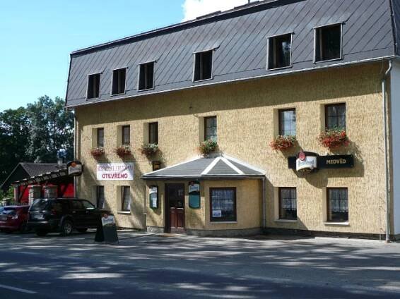 Studánecký medvěd | restaurace & penzion