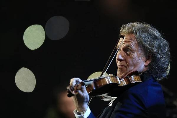 Houslová superstar André Rieu v roce 2023 v O2 areně. Přednostní nákup vstupenek!