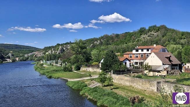 Prodej stavebního pozemku 1394 m2 Srbsko u