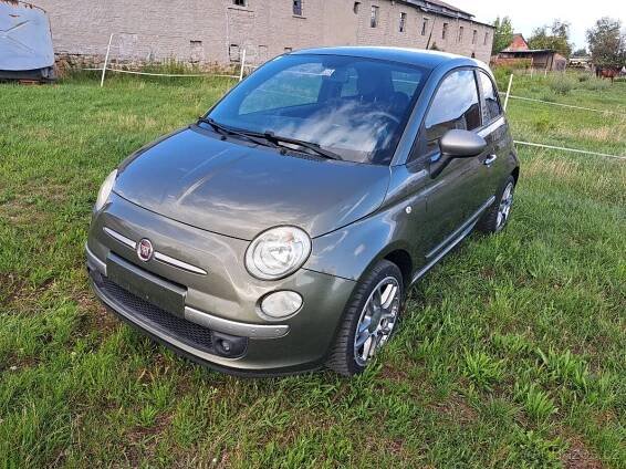 Fiat 500 edice diesel.1.4 16v 74kw - Znojmo
