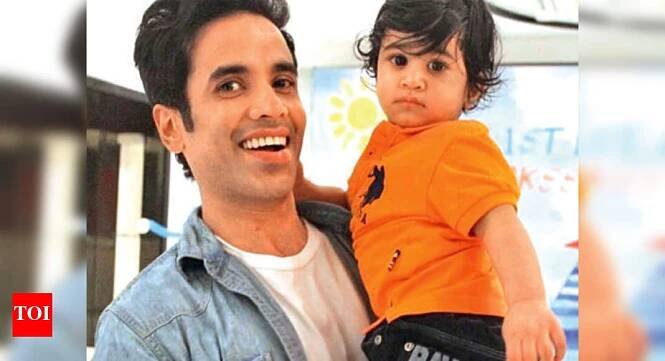 "I am a master in mothering" - Tusshar Kapoor - Times of India
