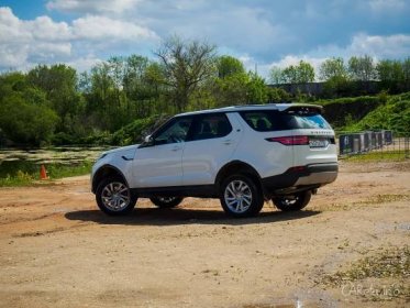 Щегол: тест-драйв Land Rover Discovery 5 на Женском автопортале Careta.info