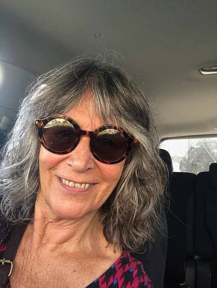 wanda Barker artist photo
