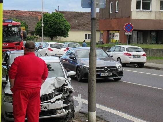V pondělí 25. května před půl osmou ráno došlo k dopravní nehodě u přechodu pro chodce před plánskou základní školou.