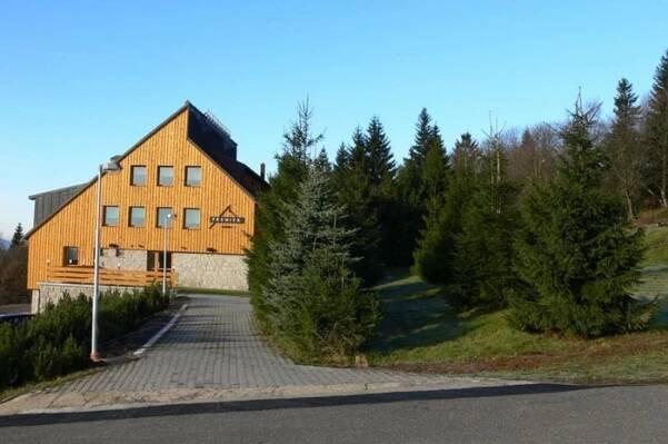 Restaurace hotelu Premier Janov nad Nisou | Apetee
