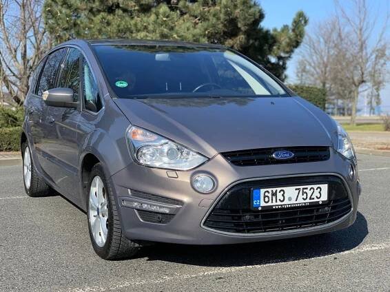 Ford S-Max Titanium 2.0 TDci 103 kW Automat - Výběrová auta