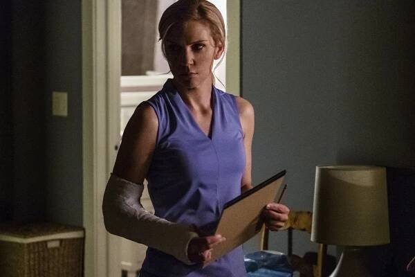 Volejte Saulovi - Piñata - Z filmu - Rhea Seehorn