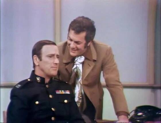 "Laugh-In" Guest Starring Tony Curtis (TV Episode 1969) 7.1