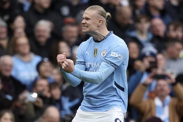 Quiz! Can you name the last 100 players to score a Premier League hat-trick?