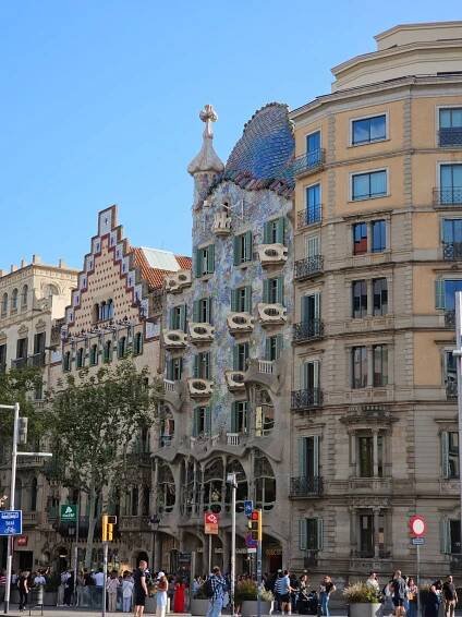 Casa Batlló - Atlas Obscura