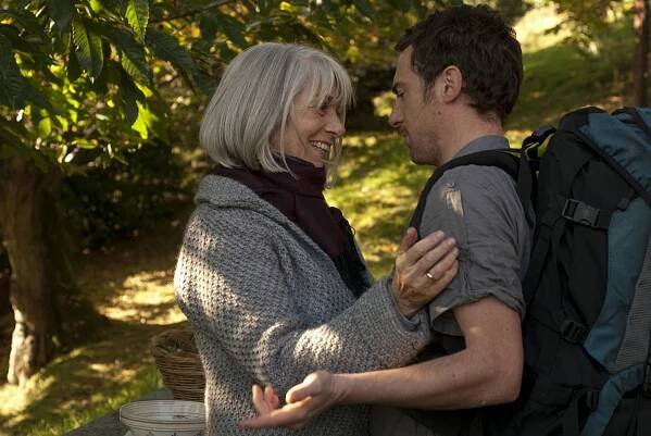 Das Ende ist mein Anfang - Z filmu - Erika Pluhar, Elio Germano