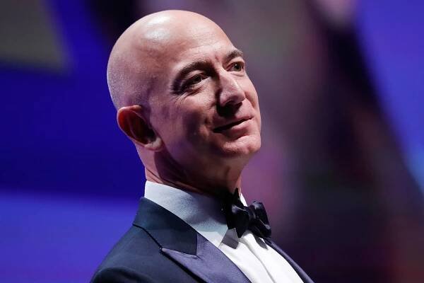 The World’s Richest Man Just Lost $10.7 Billion as Trump Tweets About Amazon