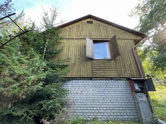 Prodej chaty se zahradou v krásné přírodě 626 m2, klid a les na dosah | Reality.iDNES.cz 