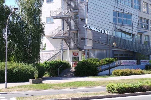Gymnázium a Obchodní akademie, Orlová foto 1