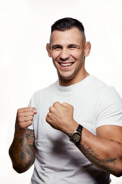 2000_20190709 Alex Rakic UFC Fire17845