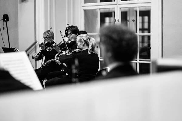 romana marie jokelová - pražská koncertní filharmonie + dirigent jan mára