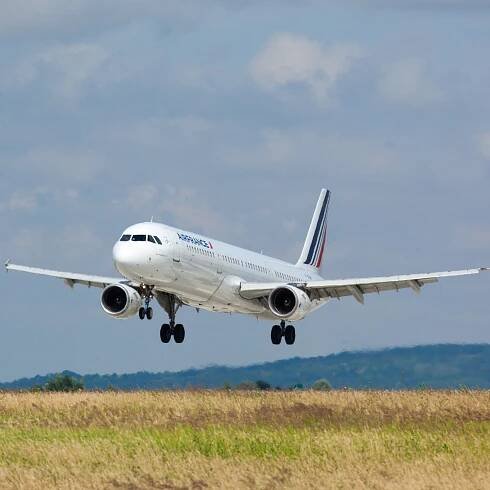 I Flew in Air France’s Brand New Business-Class Suite—Here's What It Was Like
