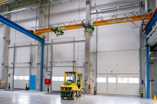 Mostové jeřáby pro zónu TRIANGLE | KRANTECHNIK s.r.o.