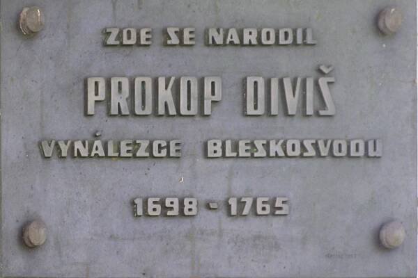 Pamětní deska na domku Prokopa Diviše