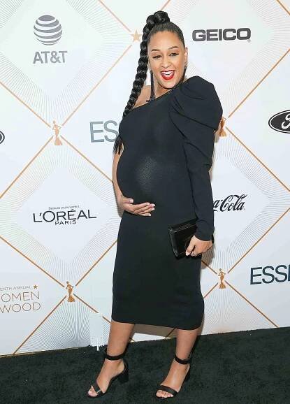 Essence 11th Annual Black Women In Hollywood Awards Gala - Arrivals