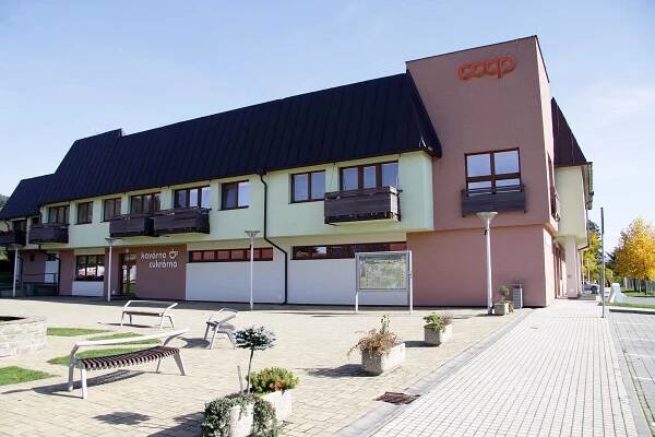 Kavárna, pizzerie na Návsi Dolní Bečva