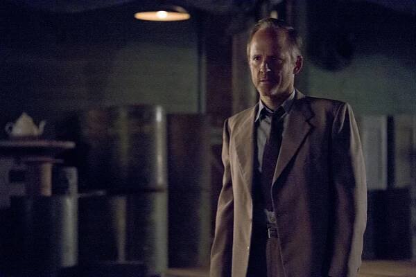 Manhattan - Model zbraně - Z filmu - John Benjamin Hickey
