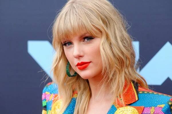 Taylor Swift's Political Evolution: a Timeline