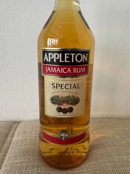 Appleton Special Jamaica Rum 0,7l 40% L.E. Old verse | Rums.cz
