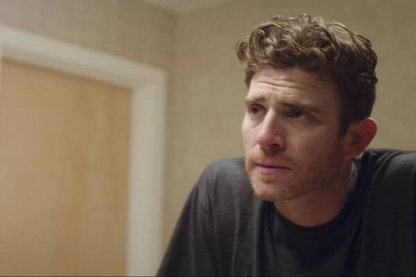 Bryan Greenberg in Junction