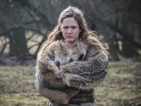 Emily Cox | Novinky, zajímavosti a tipy ze světa seriálů a filmů | Edna.cz