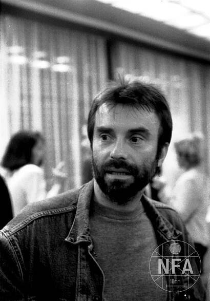 © Miloš Fikejz (1999)