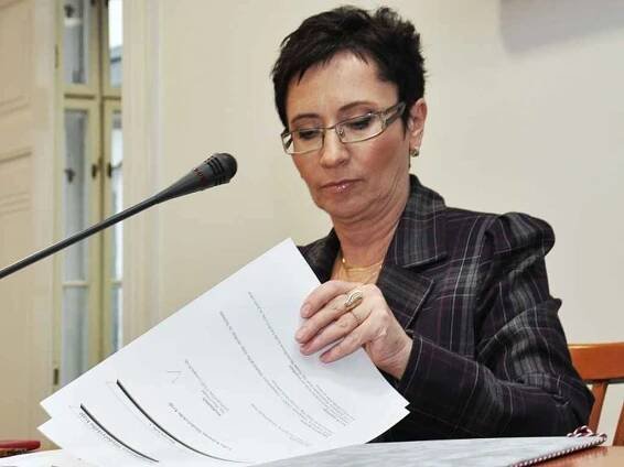Zuzana Moravčíková jako hejtmanka Středočeského kraje.