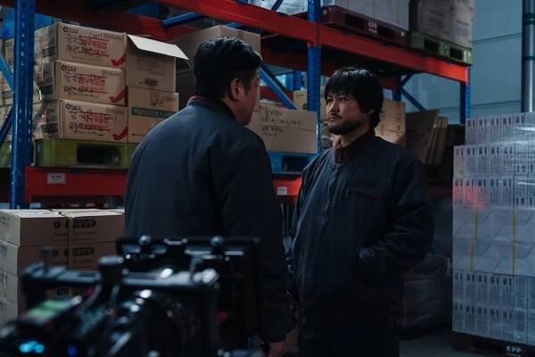 Seong-gyoon Kim - Akyeon - Muž s dluhy u lichváře - Z natáčení