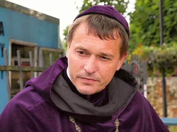 Husa odsvětili. Tentokrát filmaři