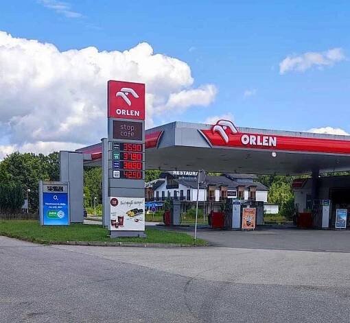 Ceny benzínu a nafty klesají, podívejte se, za kolik natankujete na Táborsku
