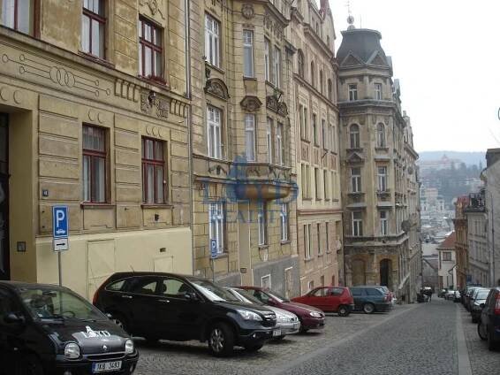 Prodej bytu s okouzlujícím výhledem o vel.3+1 v podílovém vlastnictví v Karlových Varech, Ondřejské ulici. | Loyd - reality