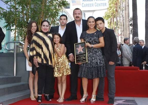 DINASTÍA AGUILAR Y MÉXICO LLORA LA MUERTE DE DOÑA FLOR SILVESTRE