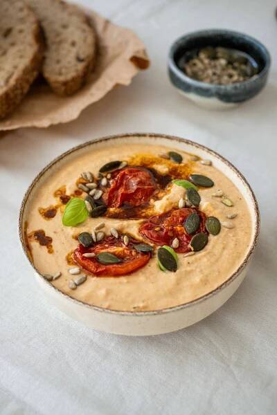 Hummus z červené čočky a z pečenými rajčaty | Buchta v troubě