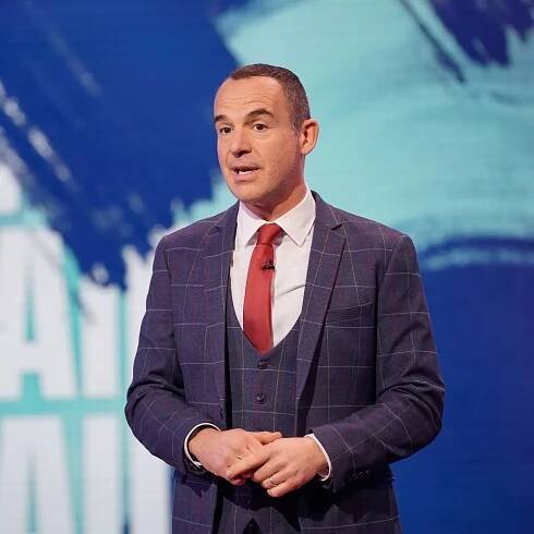 Martin Lewis urges all households to act now to swerve 'rip off ' energy bills