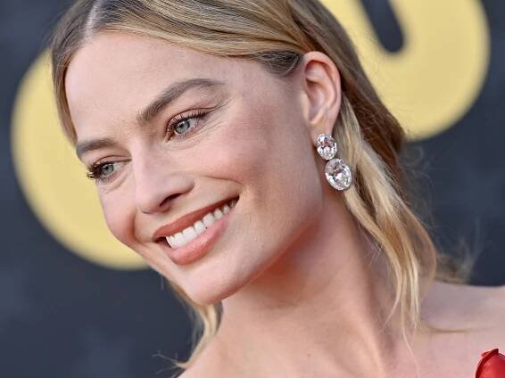 Margot Robbie Wore Her Most Barbie-Inspired Manicure Yet to the Critics' Choice Awards — See Photos