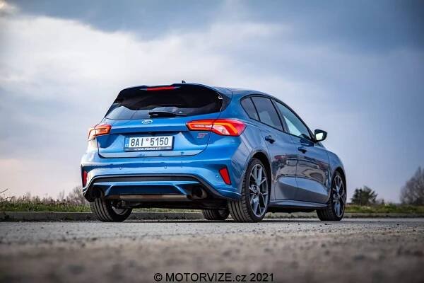 TEST: Ford Focus ST Plus - hot i s automatem | MOTORVIZE.cz