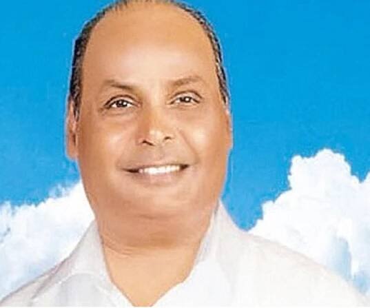 Dhirubhai Ambani Biography - Childhood, Life Achievements & Timeline