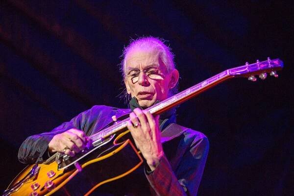 Yes' Steve Howe on Rock Hall: 'I Don't Regret the Wait'