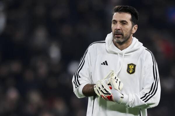 Gianluigi Buffon synovu volbu respektuje a věří, že v Česku kvůli příjmení nebude terčem spekulací o možné protekci.