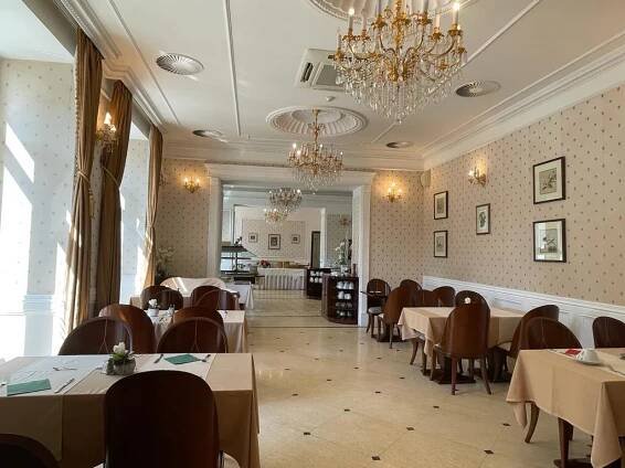 Pronájem hotelové restaurace, Mariánské Lázně – Nadin Reality