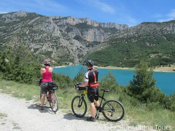 Francie na kole - Adventura.cz - poznávací dovolená, turistika, dovolená na kole