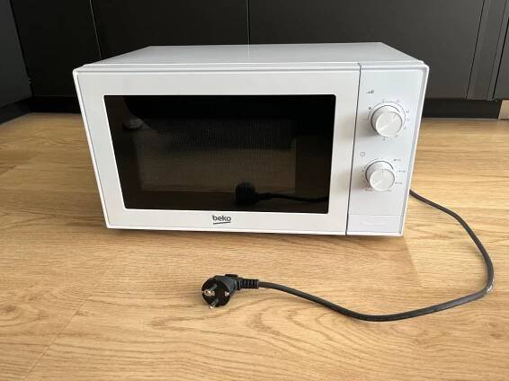 Mikrovlnná trouba BEKO MGC 20100 W - Elektro
