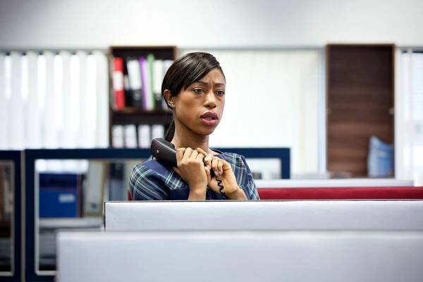 V čísle 9 - Cold Comfort - Promo - Nikki Amuka-Bird