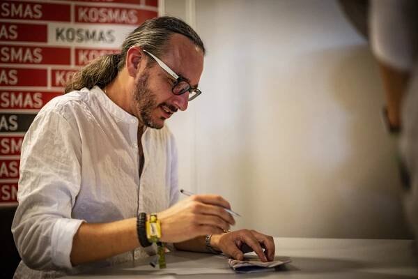 Jakub Szántó: Za oponou války — Nakladatelství Argo