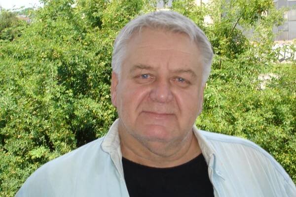 Peter Jaroš – debut – DOTYKY